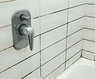 Dirty Bath Tiles and Grout